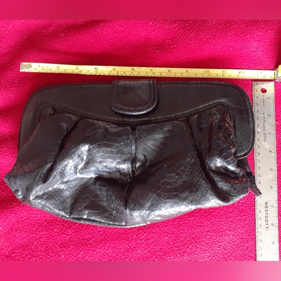 Accessorize shiny black snakeskin clutch purse - Picture 6 of 15